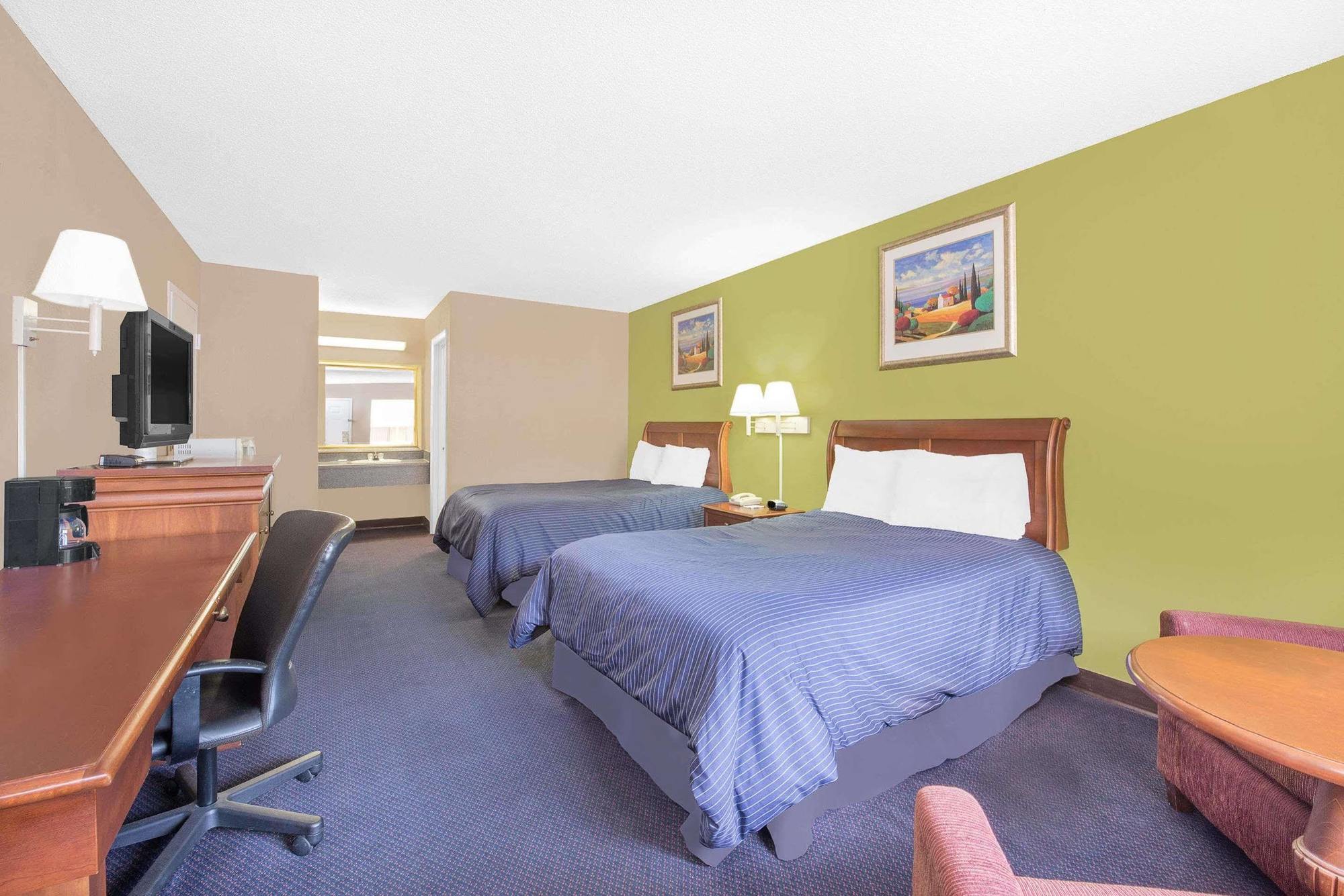 Hotel Express Anniston/Oxford Экстерьер фото